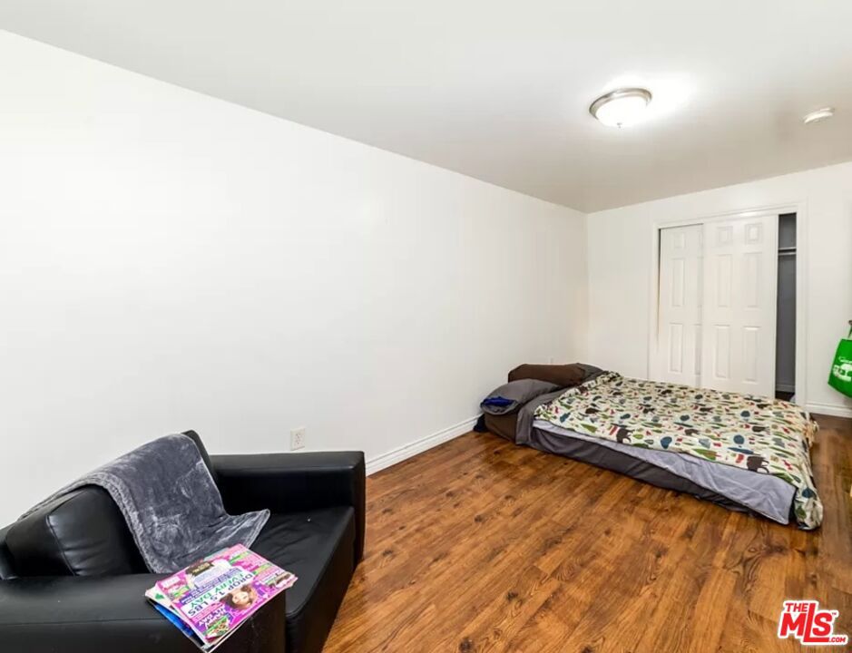1762 Glendale Boulevard Property Photo 11