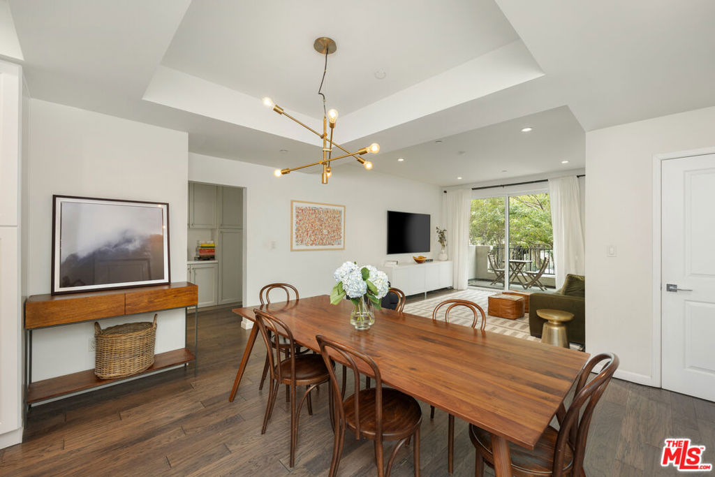 1625 Granville Avenue 101 Property Photo