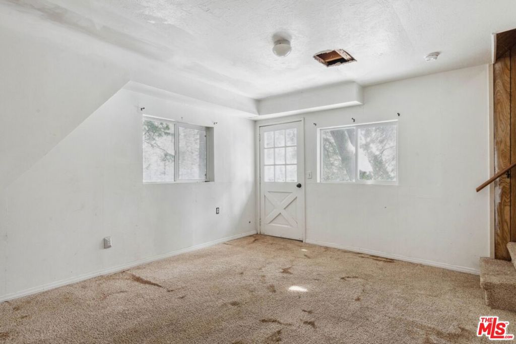 286 S Fairway Drive Property Photo 16