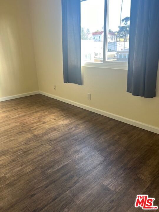432 N Harvard Boulevard Property Photo 12