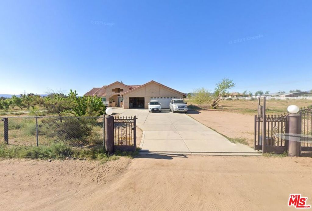 13027 Farmington Street Property Photo