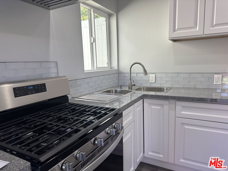 2314 Hudspeth Street Property Photo