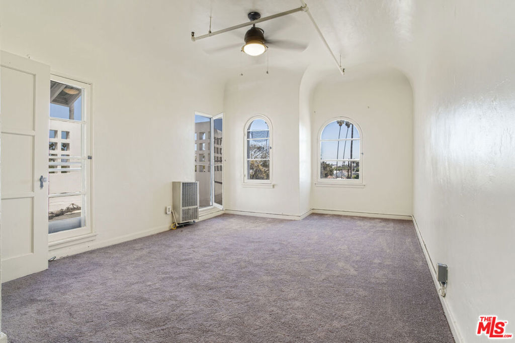 4151 3rd Avenue Property Photo 7