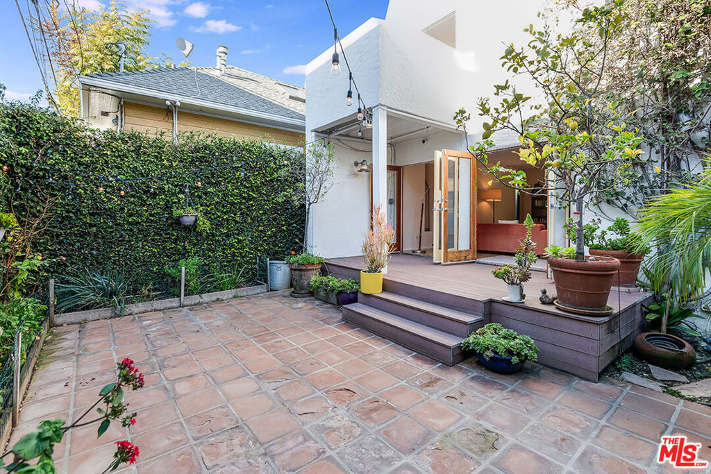 2826 2nd Street Property Photo