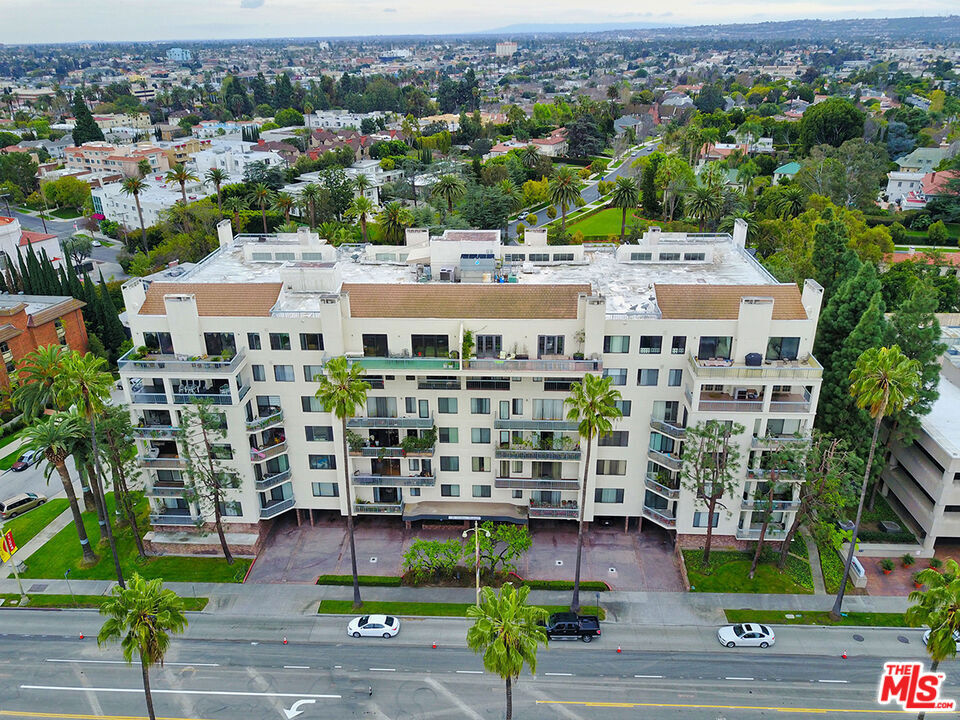 4460 Wilshire Boulevard 701 Property Photo