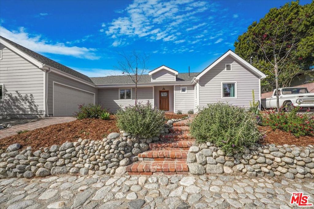 10763 Wheatland Avenue Property Photo