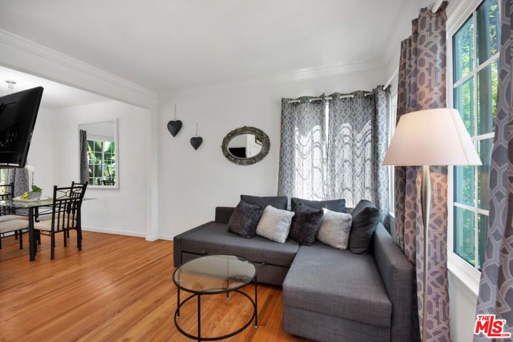 25511843 Property Photo