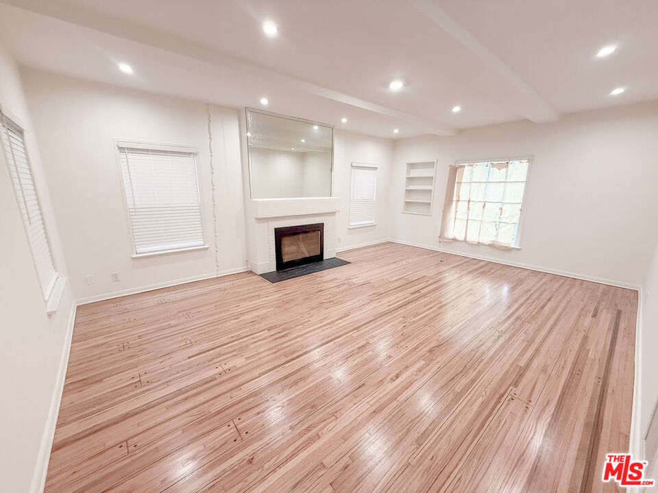 9930 Robbins Drive Property Photo