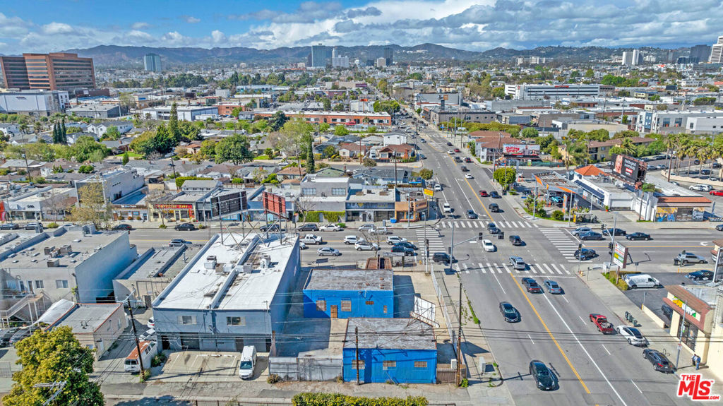 11708 W Pico Boulevard Property Photo 7