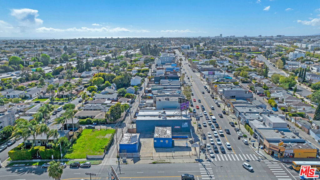 11708 W Pico Boulevard Property Photo 10