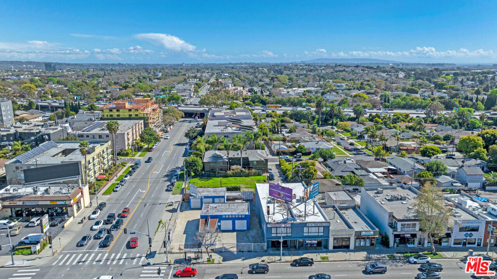 11708 W Pico Boulevard Property Photo 11