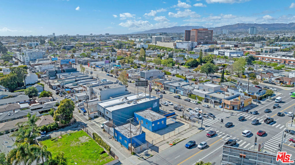 11708 W Pico Boulevard Property Photo 15