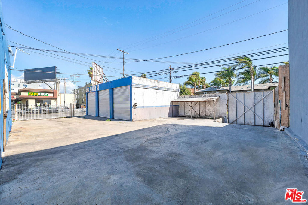 11708 W Pico Boulevard Property Photo 20
