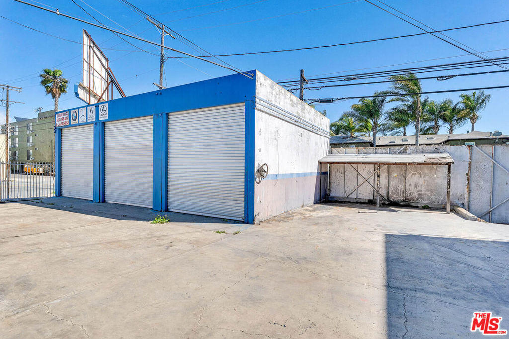 11708 W Pico Boulevard Property Photo 22