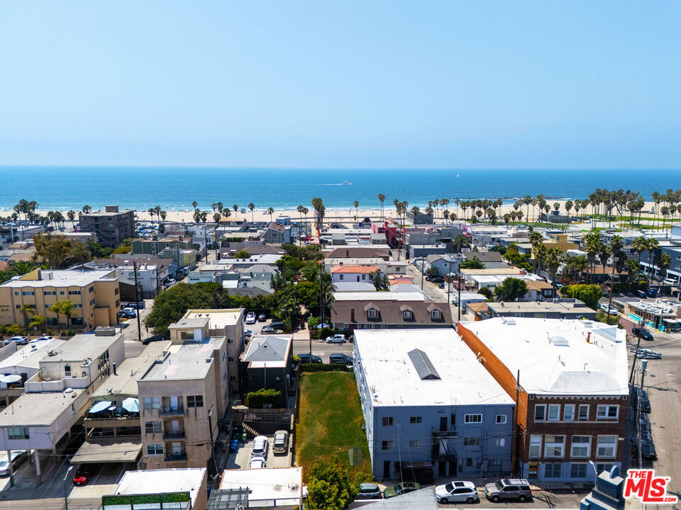 1816 Pacific Avenue Property Photo