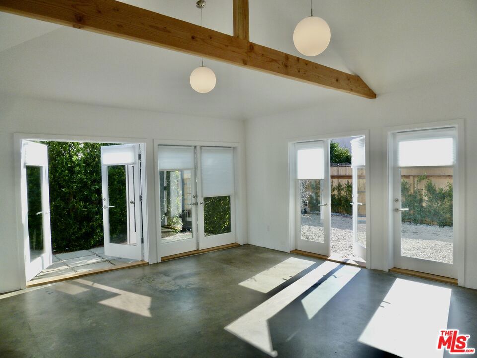 700 Woodlawn Avenue Property Photo
