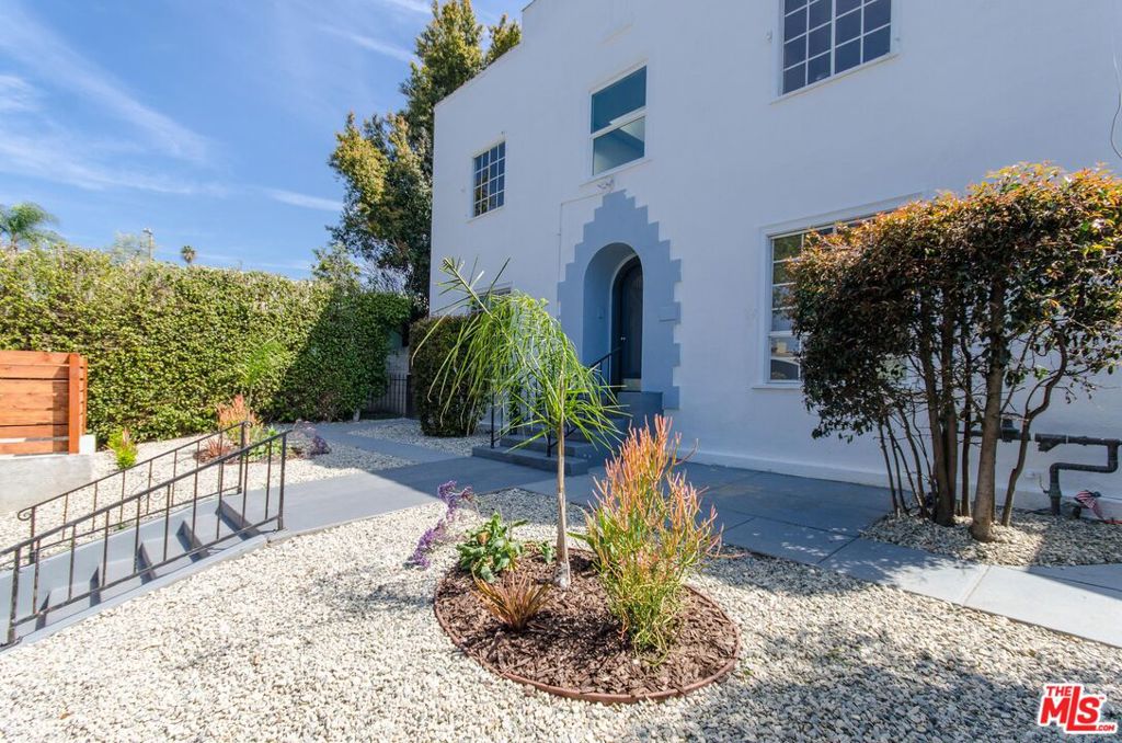 406 S Coronado Street Property Photo
