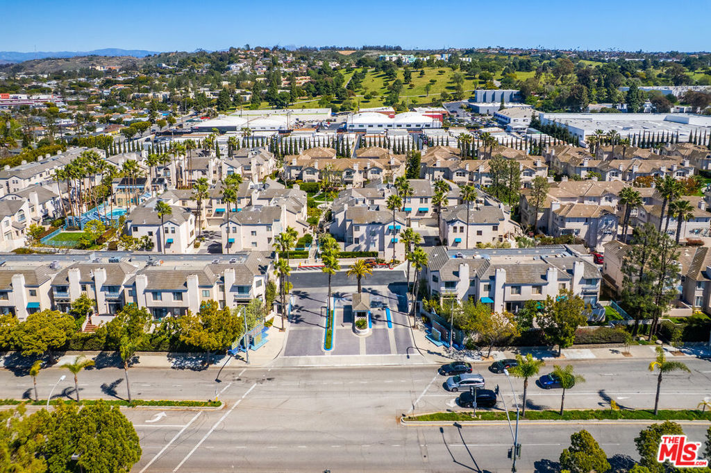 90230 Real Estate Listings Main Image