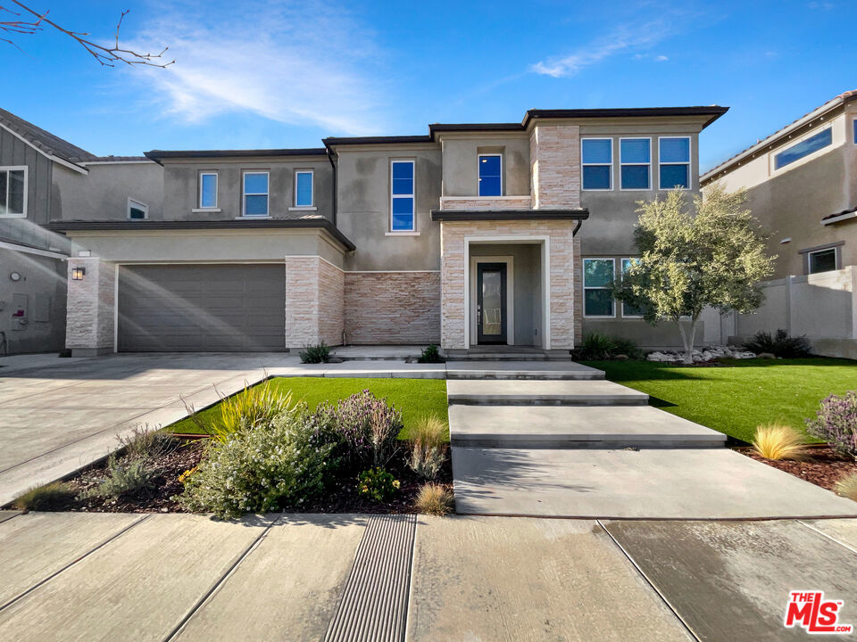 17713 Ridgeline Court Property Photo