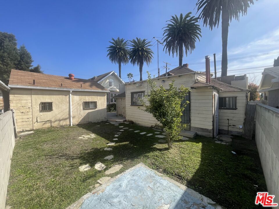 1185 N Normandie Avenue Property Photo 9