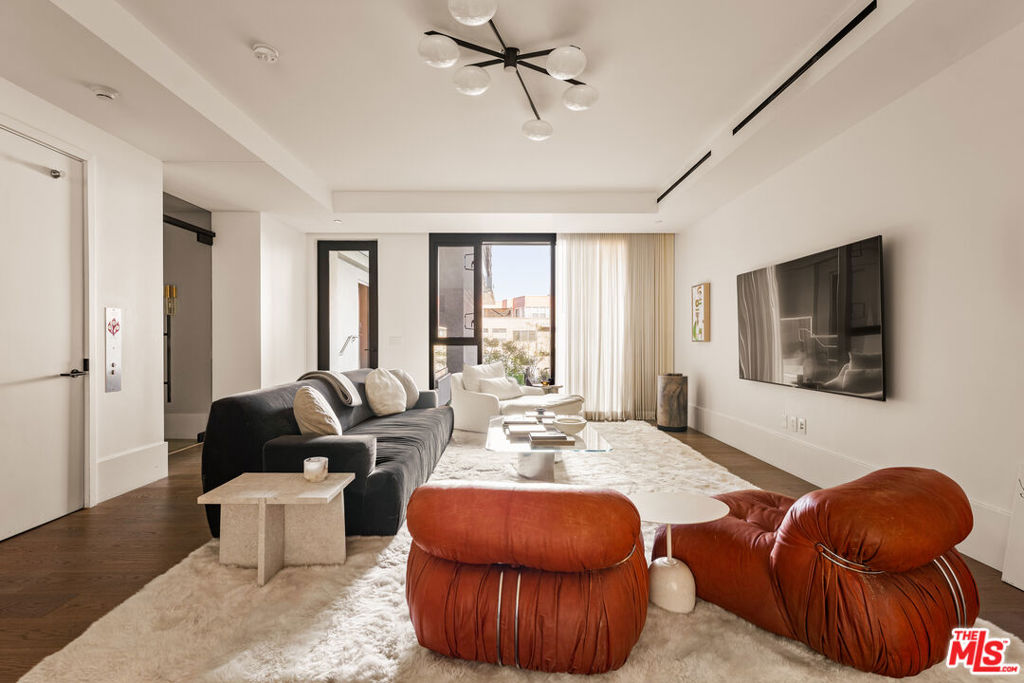 8420 W Sunset Boulevard 306 Property Photo 3