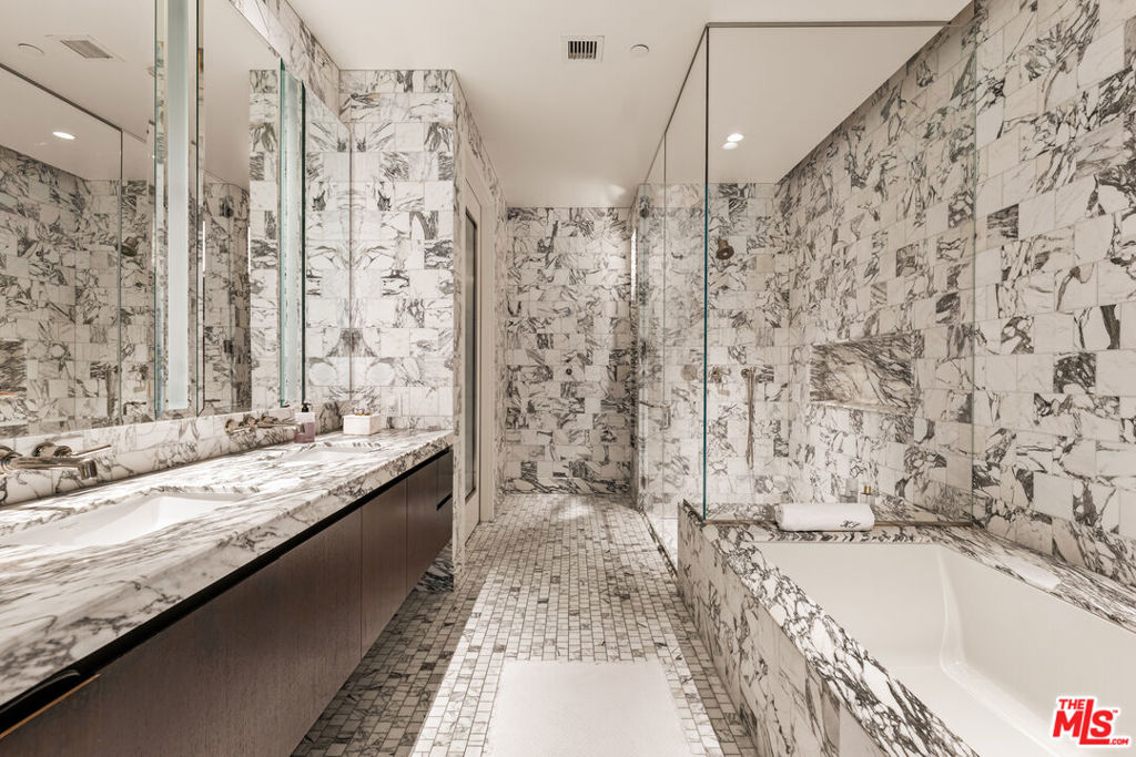 8420 W Sunset Boulevard 306 Property Photo 16