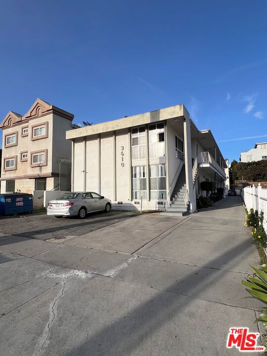 3610 Westwood Boulevard Property Photo