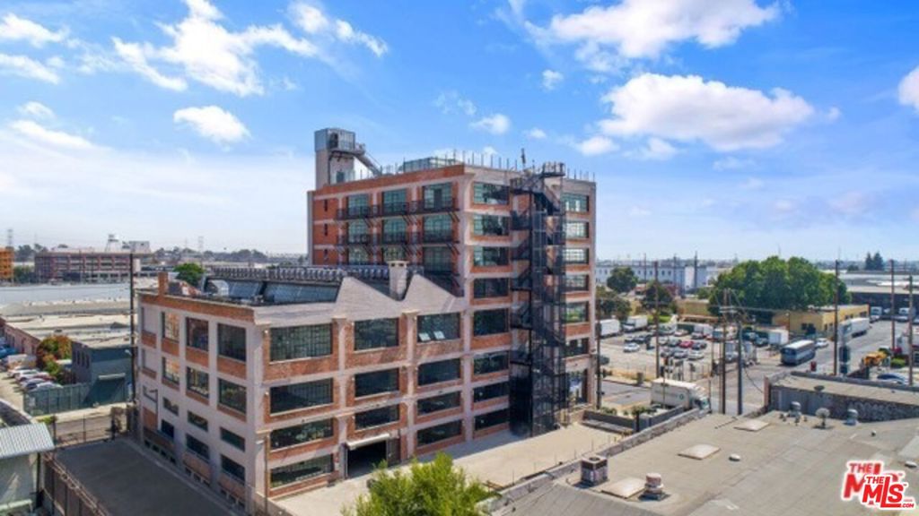 90021 Real Estate Listings Main Image