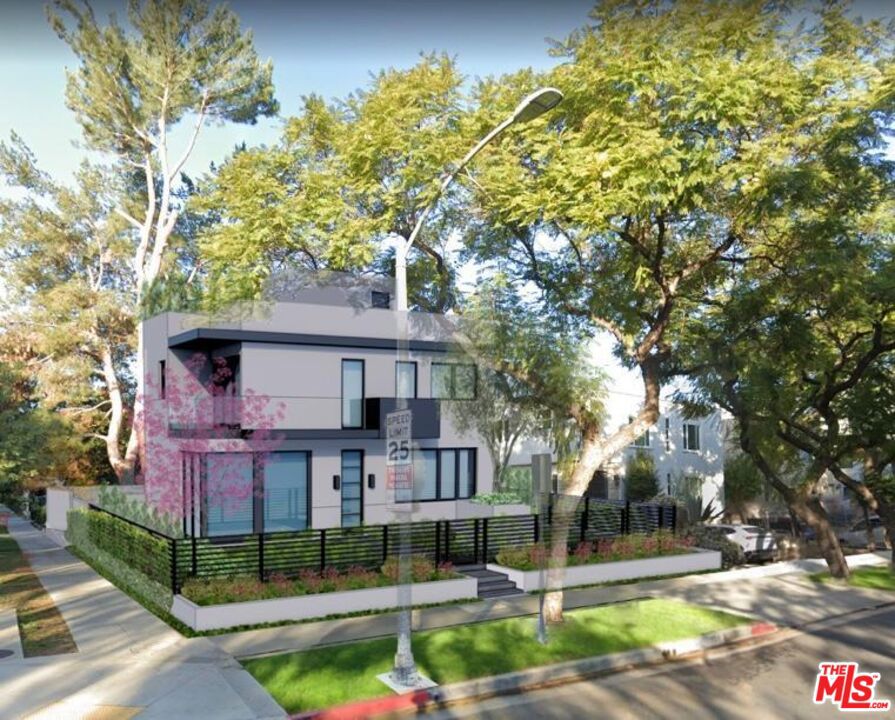 331 N Oakhurst Drive Property Photo