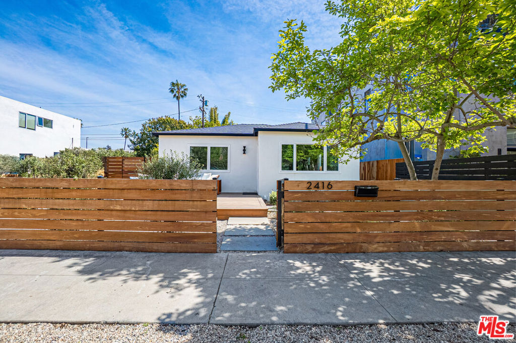 Venice Real Estate Listings Main Image