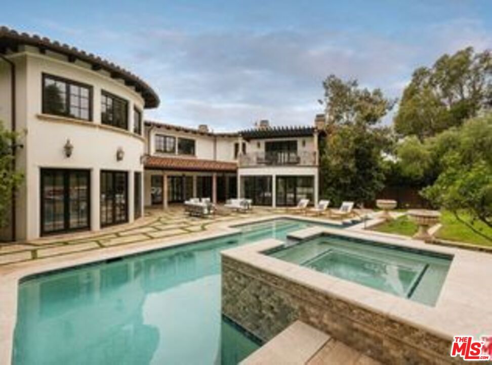 90049 Real Estate Listings Main Image