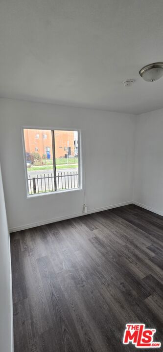 754 E 79th Street Property Photo 6