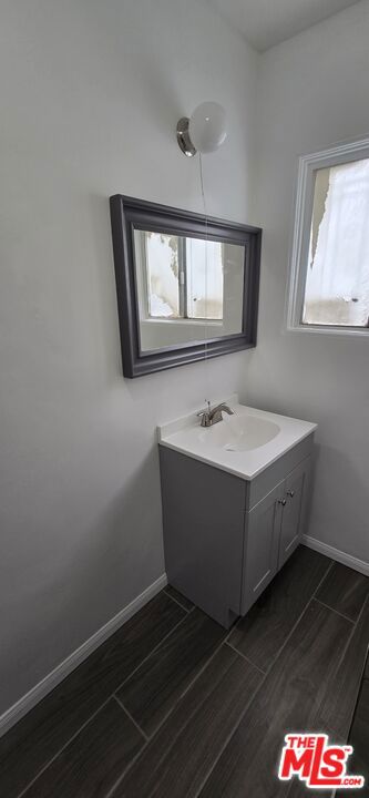 754 E 79th Street Property Photo 9