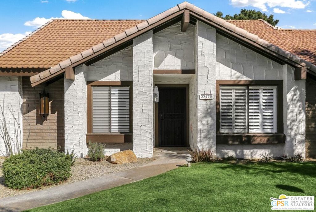 2247 Miramonte Circle F Property Photo