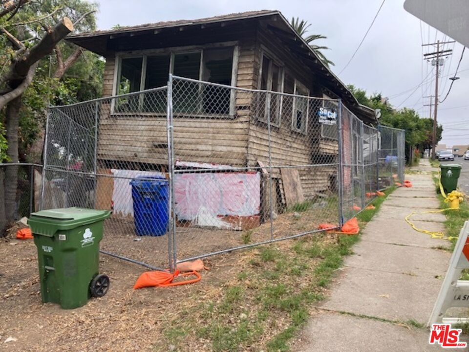 145 N Toluca Street Property Photo 11