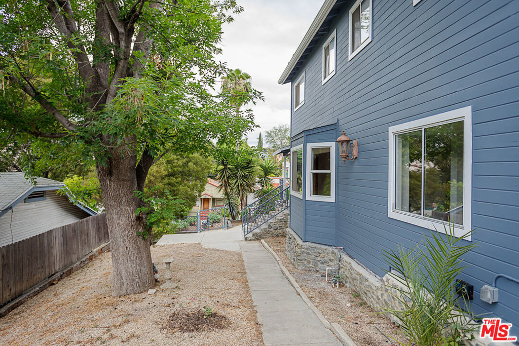 4018 Clayton Avenue Property Photo