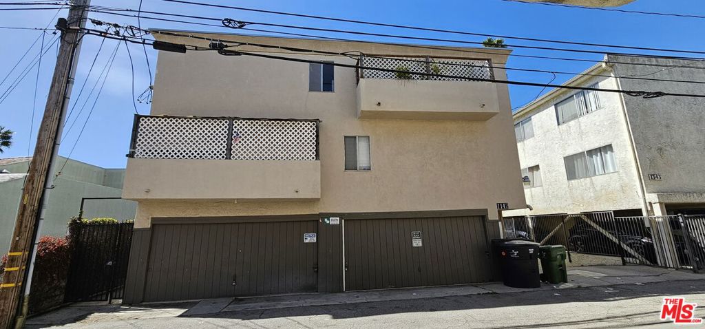 1147 Lincoln Boulevard Property Photo 4