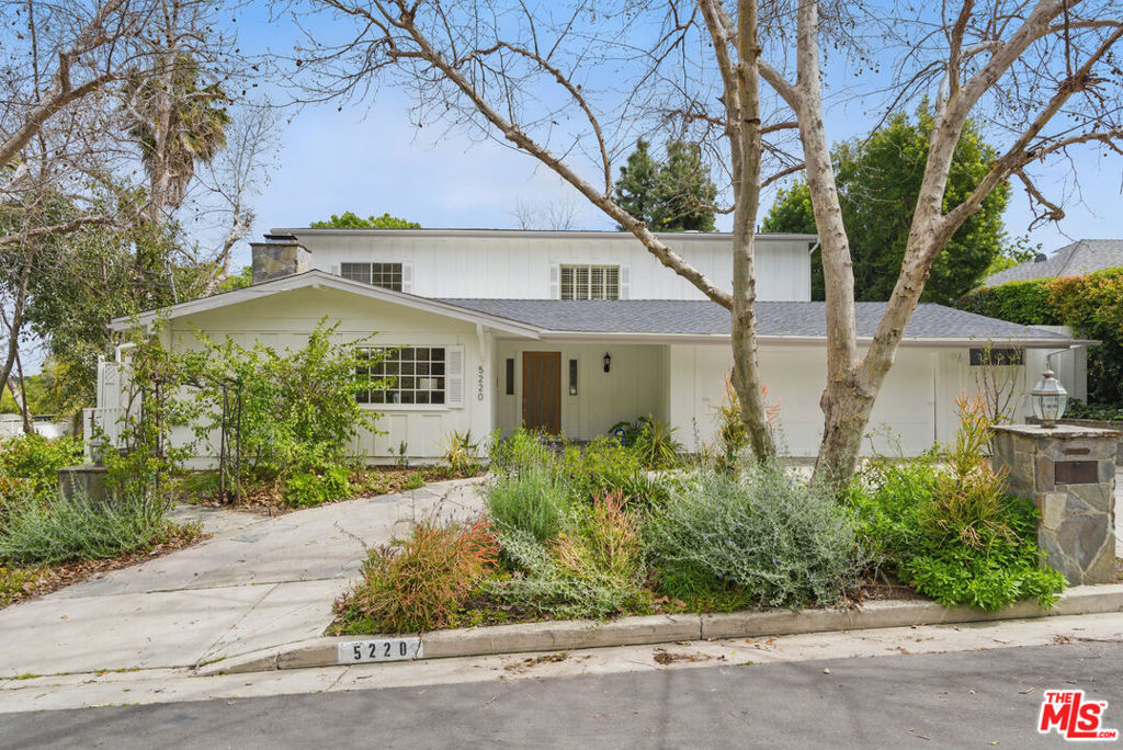 5220 Melvin Avenue Property Photo