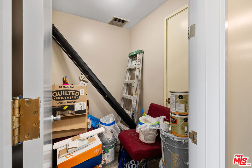 375 S K Street Property Photo 19