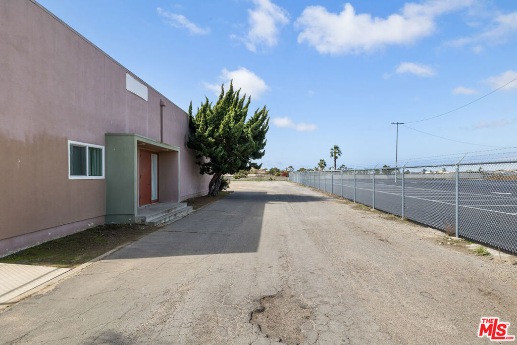375 S K Street Property Photo 44