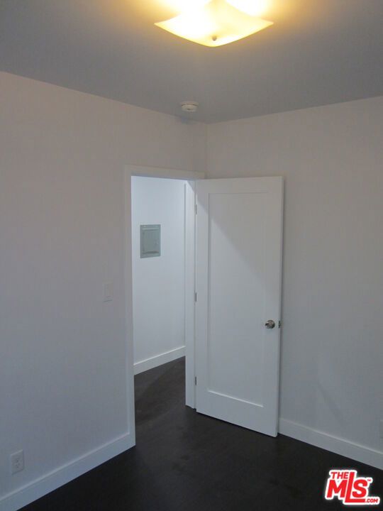 958 E 2nd Street Property Photo 10