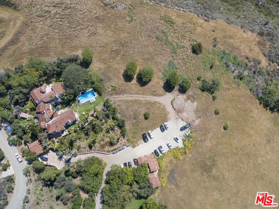 28011 Paquet Place Property Photo 4