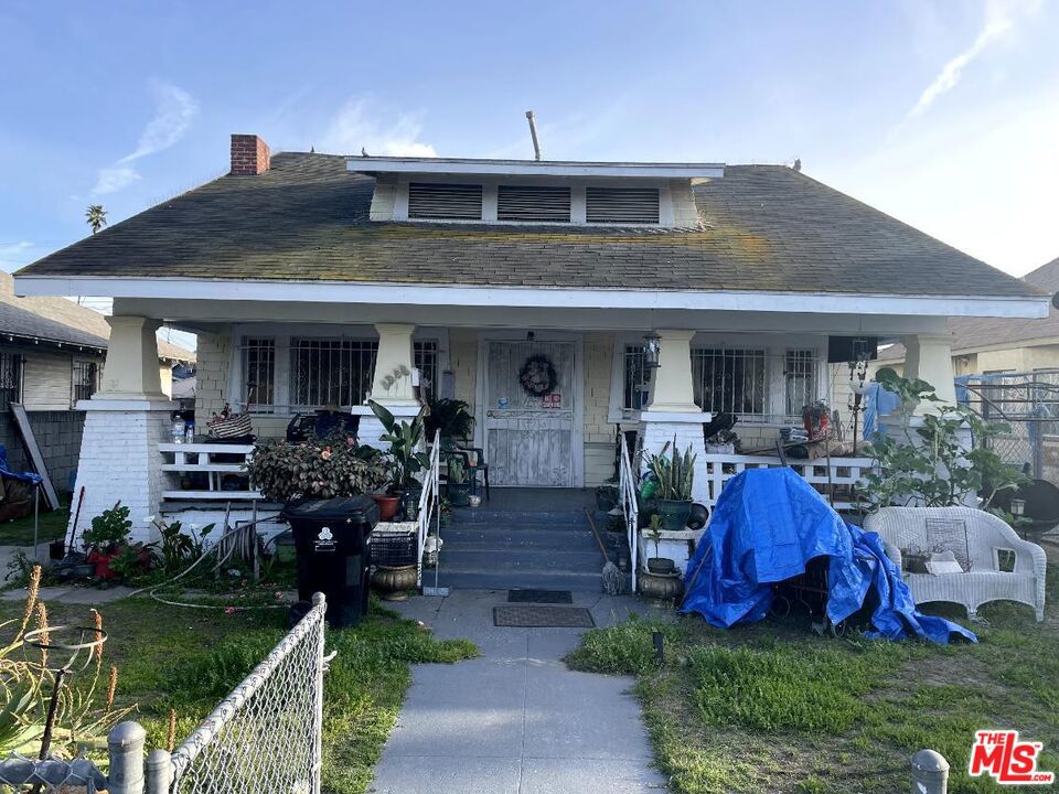 1336 W 46th Street Property Photo