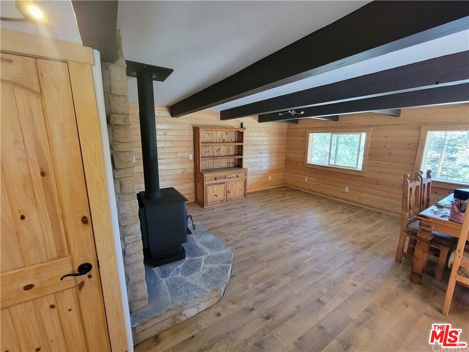 30852 All View Drive Property Photo 5