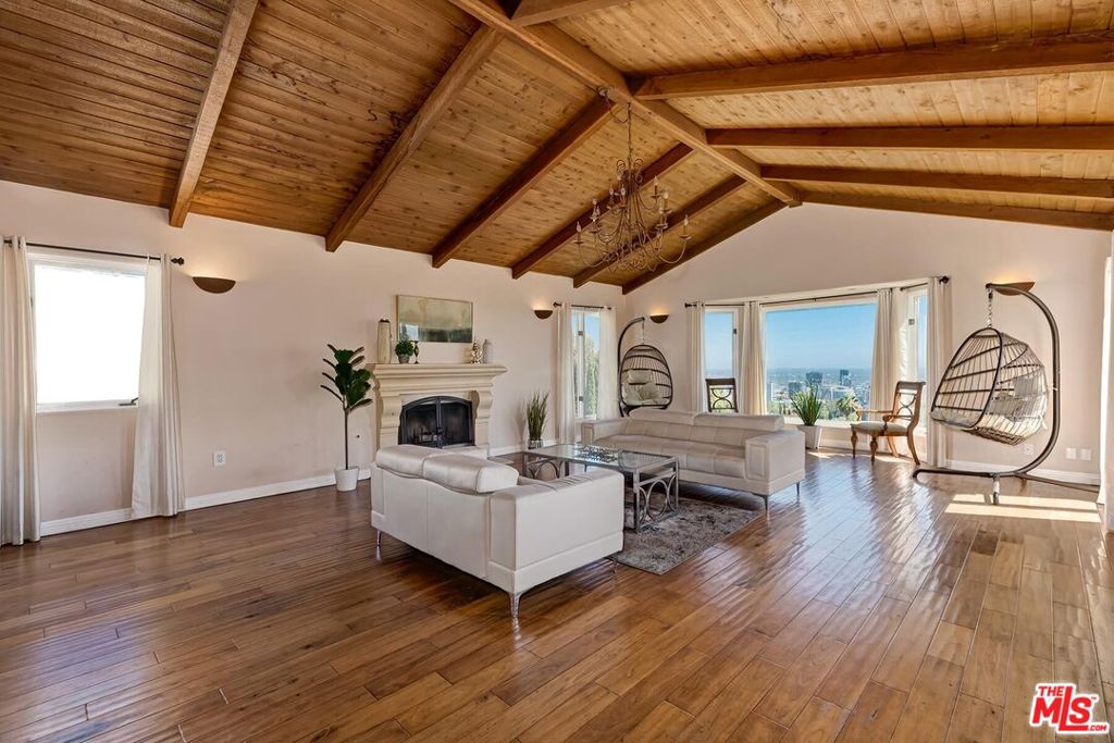 6324 Quebec Drive Property Photo