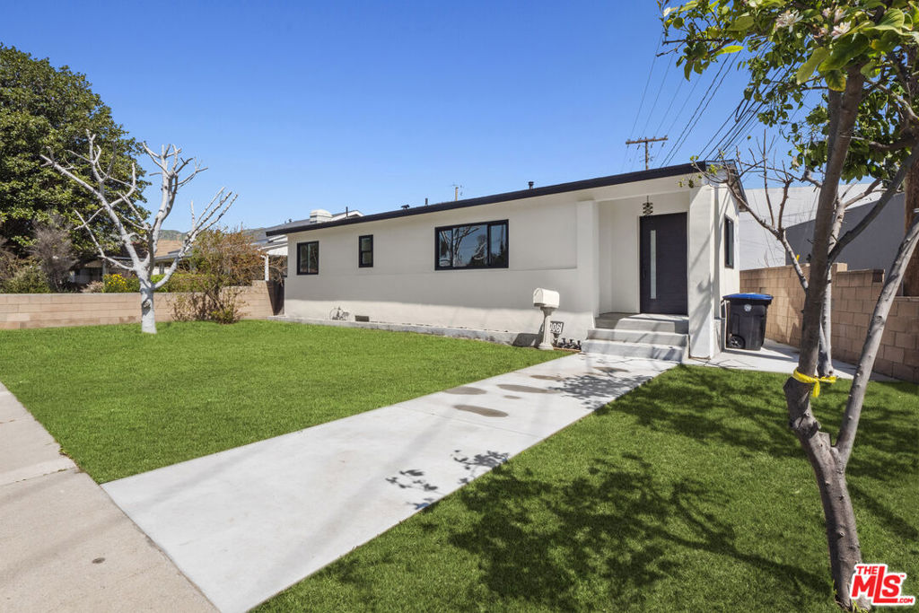 1006 N Orchard Drive Property Photo