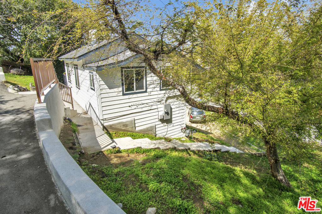 1182 Oak Grove Drive Property Photo 12