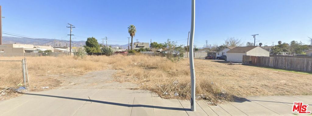 271 N K Street Property Photo