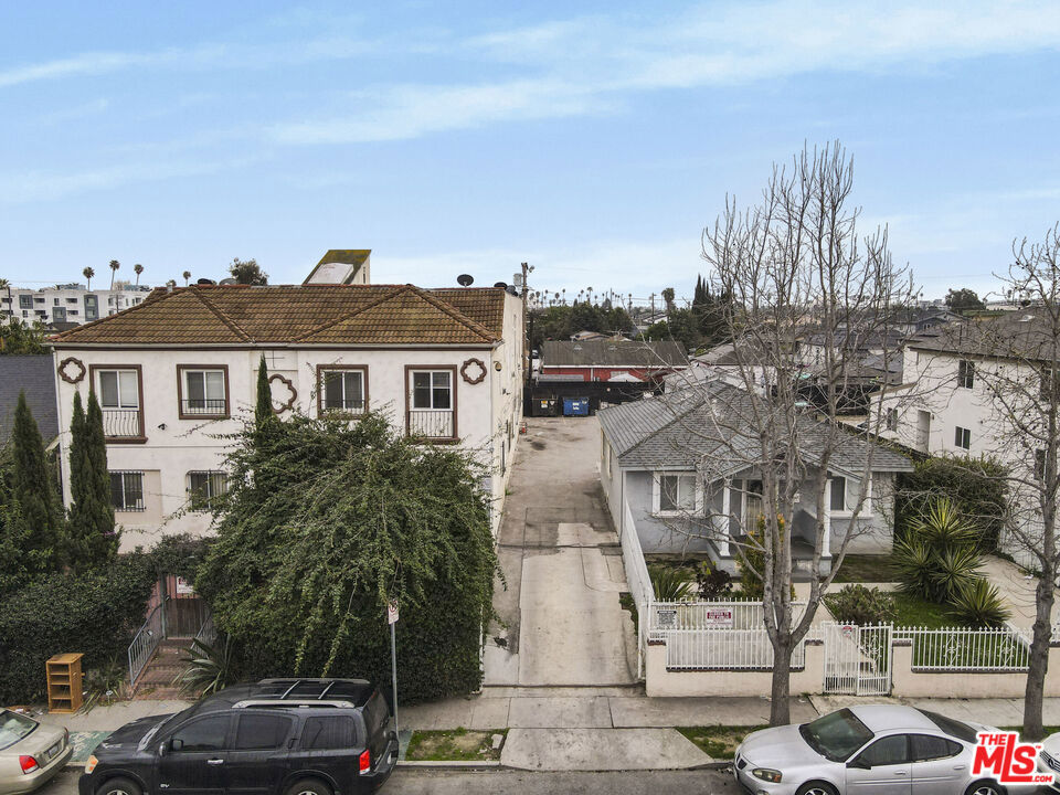 90044 Real Estate Listings Main Image