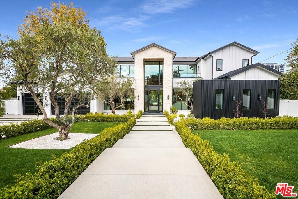 15907 Valley Vista Boulevard Property Photo